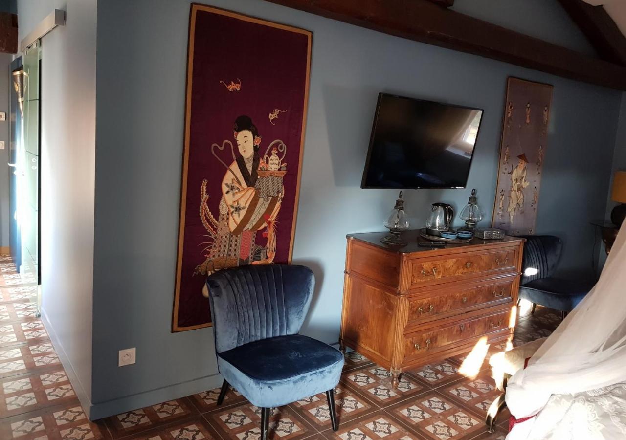 Chateau Des Perichons Poncins Екстер'єр фото
